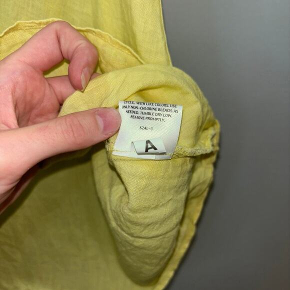 Eileen Fisher Butter Yellow 100% Irish Linen Button Down Shirt- Size Large - Picture 11 of 12